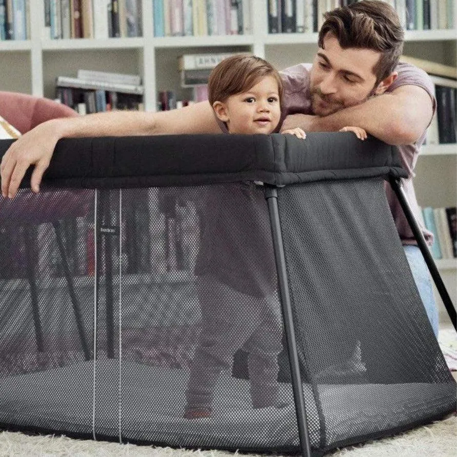 Baby Bjorn - Travel Crib Light - Black Mesh