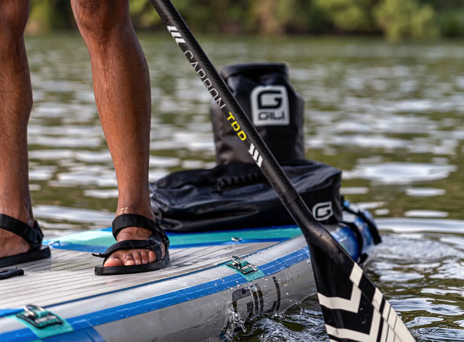 Carbon Fiber SUP Paddle: Adjustable & Travel Friendly