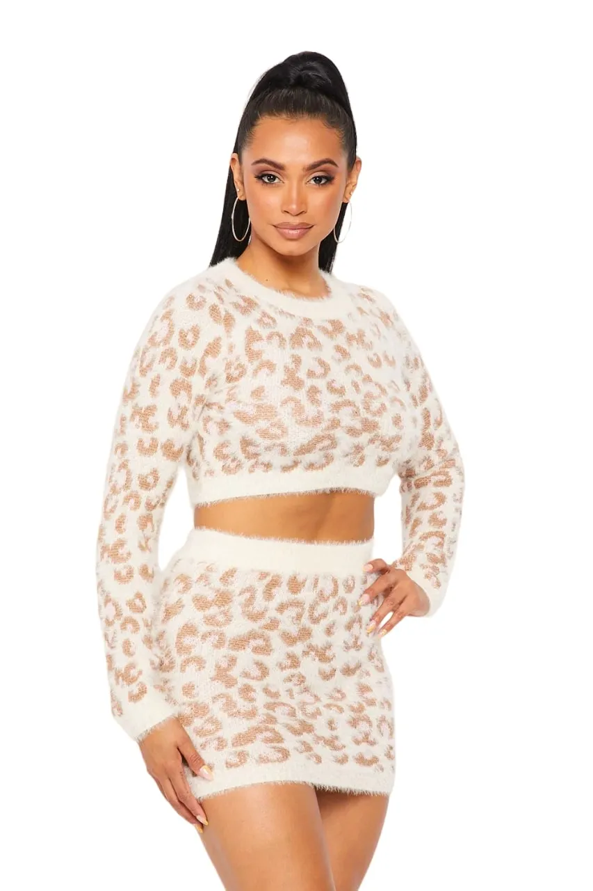 Hot & Delicious Women's Catch On Fuzzy Cheetah Cozy Mini Skirt