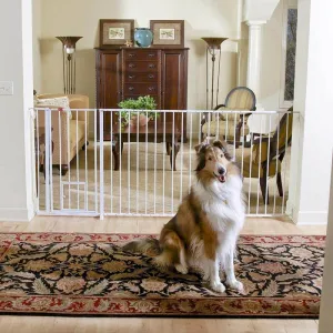 Maxi Walk-Thru Gate with Bonus Mini Pet Door